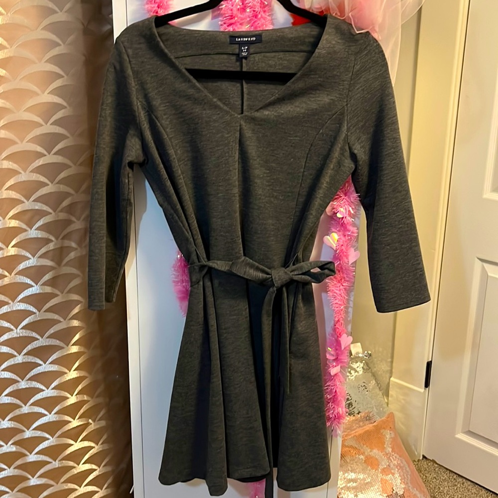 Land’s End gray belted dress size S